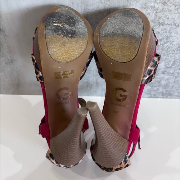 G by Guess Open Toe Red Suede and Leopard Print Heels Gold Buckle Size 6 - Picture 6 of 8
